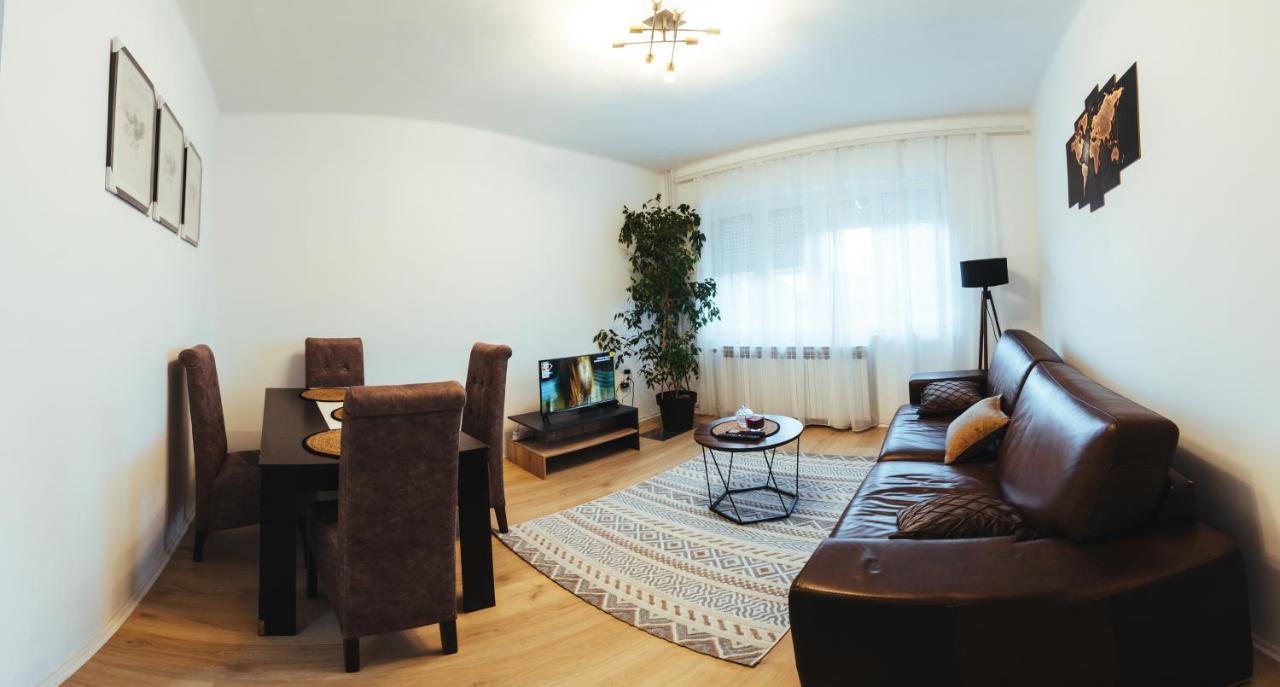 Sunny Apartment Kragujevac Esterno foto